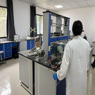 Fluido di fratturazione idraulica a bassa infiammabilità con impatto ambientale variabile per sostenere e recuperare il gas di petrolio in modo sostenibile